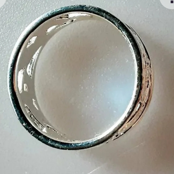 NEW Wide Band Sterling Silver Ring - Approximate Sz 6 - 6.5 - Picture 3 of 4